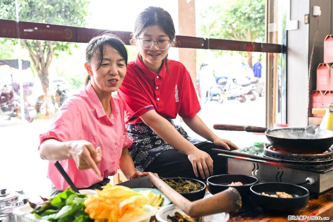 全网追的“扁担女孩”，找了一份暑假工，时薪12元 - 兰州生活资讯 - 兰州28生活网 lz.28life.net